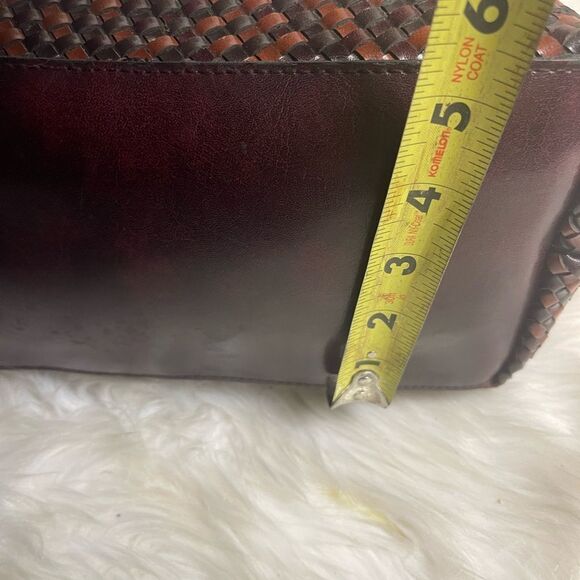 M.C. Brow synthetic Brown patchwork and braided shoulder/ crossbody bag. - Picture 5 of 13